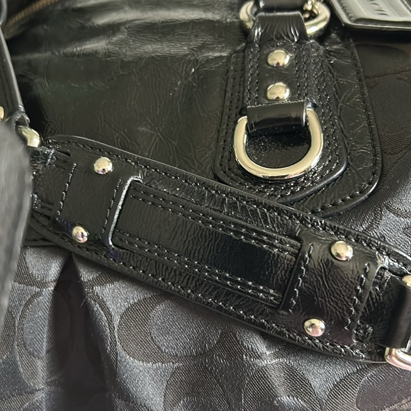 Large Coach Sachel/Shoulder Bag-Exc Condition - Picture 8 of 15